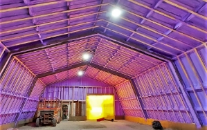 spray foam insulation on workshop